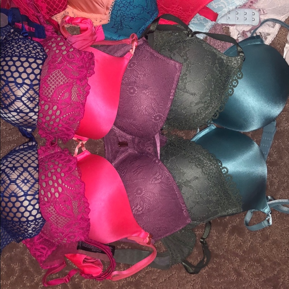 Vs bras - Picture 3 of 3